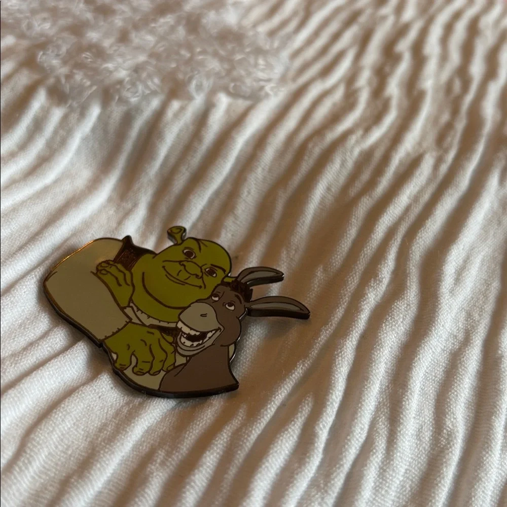 Universal Studios 2005 Shrek and Donkey vintage rare collectable pin - Picture 3 of 9